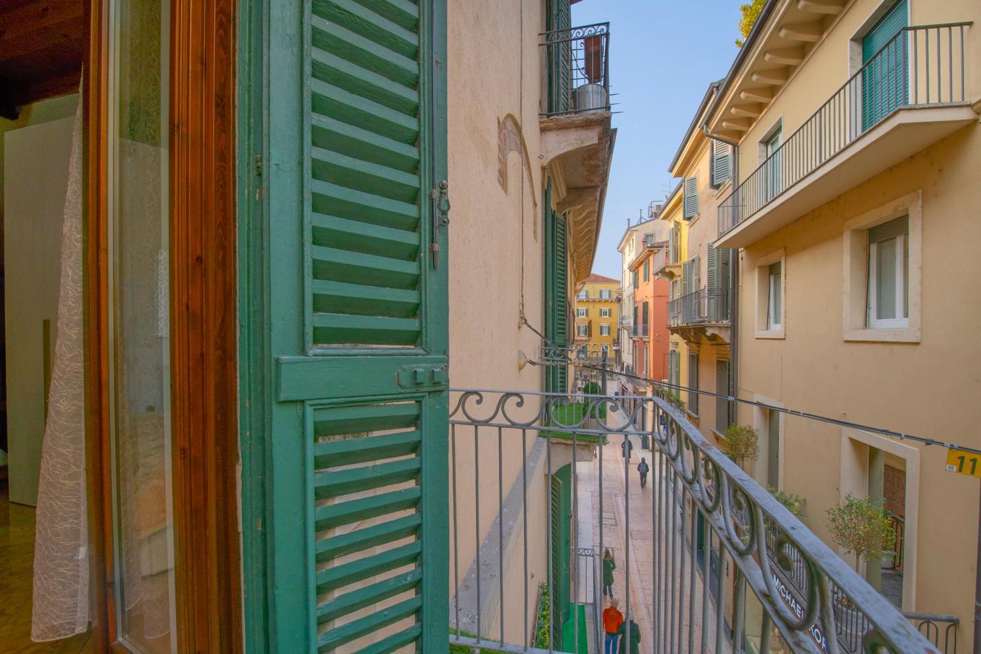 Palace Home Mazzini Verona Center エクステリア 写真