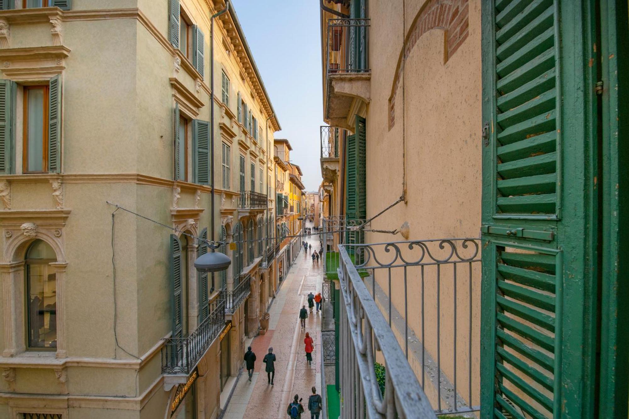 Palace Home Mazzini Verona Center エクステリア 写真